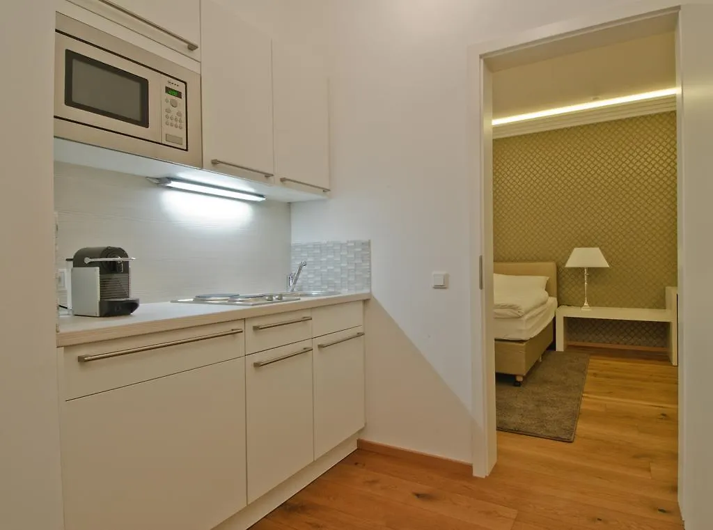 Helvetia Suites Düsseldorf 4*,  Germania