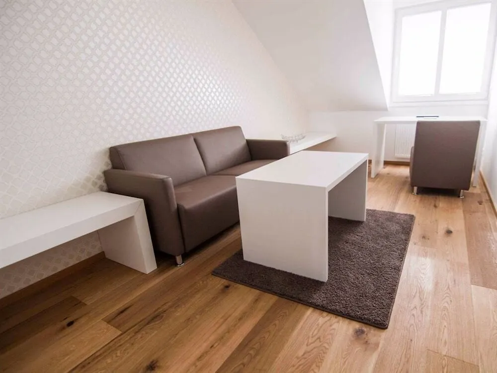 **** Aparthotel Helvetia Suites Düsseldorf Germania